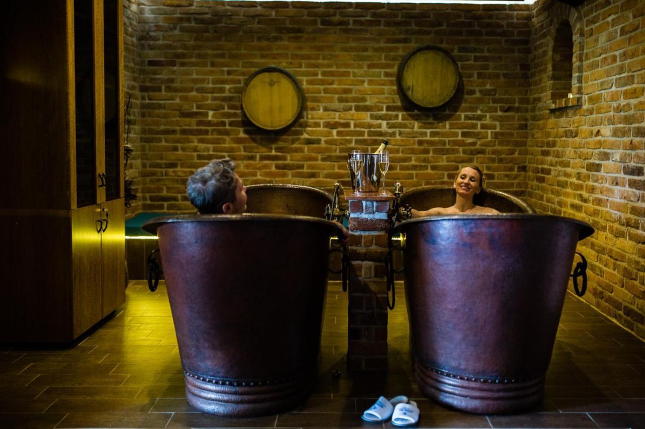 Lazensky A Wellness Hotel Nivamare 鲁哈科维斯 外观 照片