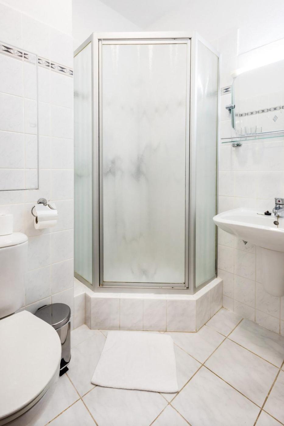 Lazensky A Wellness Hotel Nivamare 鲁哈科维斯 客房 照片